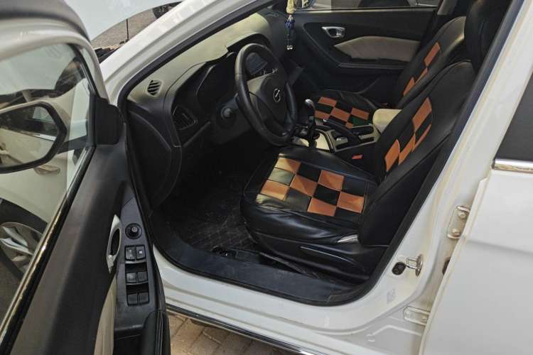Used GAC Trumpchi GA3S Vision 2014 1.6L Manual Elite Edition Driver Seat