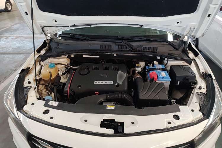 Used GAC Trumpchi GA3S Vision 2014 1.6L Automatic Elite ESP Version Engine Bay