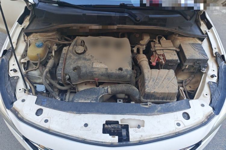Used GAC Trumpchi GA3S Vision 2014 1.6L Manual Elite Edition Engine Bay