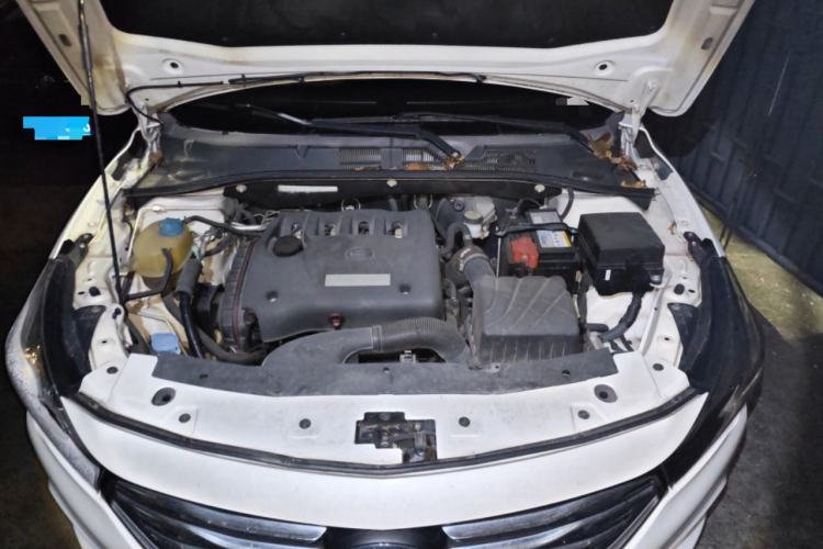 Used GAC Trumpchi GA3S Vision 2014 1.6L Automatic Elite ESP Version Engine Bay