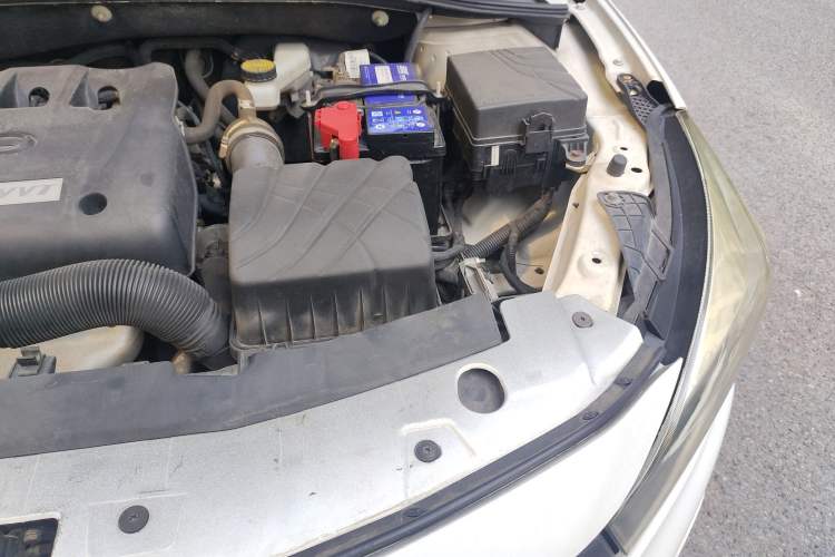 Used GAC Trumpchi GA3S Vision 2014 1.6L Automatic Luxury ESP Version Engine Bay Left