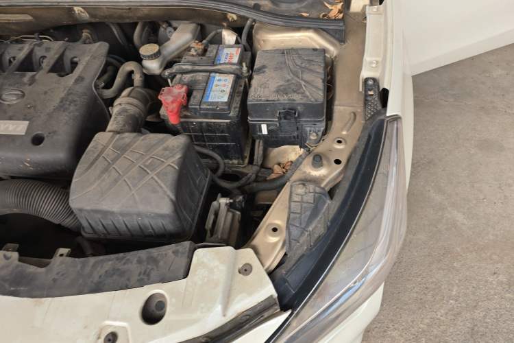 Used GAC Trumpchi GA3S Vision 2014 1.6L Automatic Luxury ESP Version Engine Bay Left