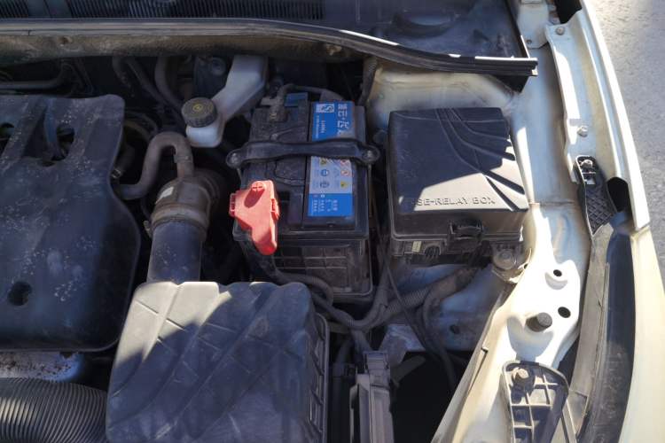 Used GAC Trumpchi GA3S Vision 2014 1.6L Automatic Luxury ESP Version Engine Bay Left