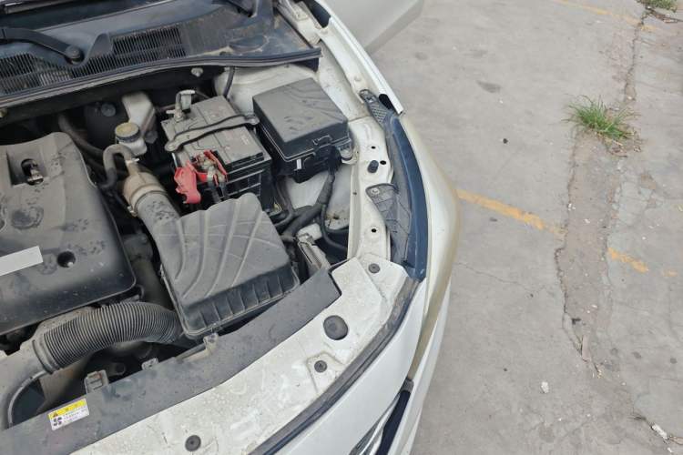 Used GAC Trumpchi GA3S Vision 2014 1.6L Manual Elite Edition Engine Bay Left