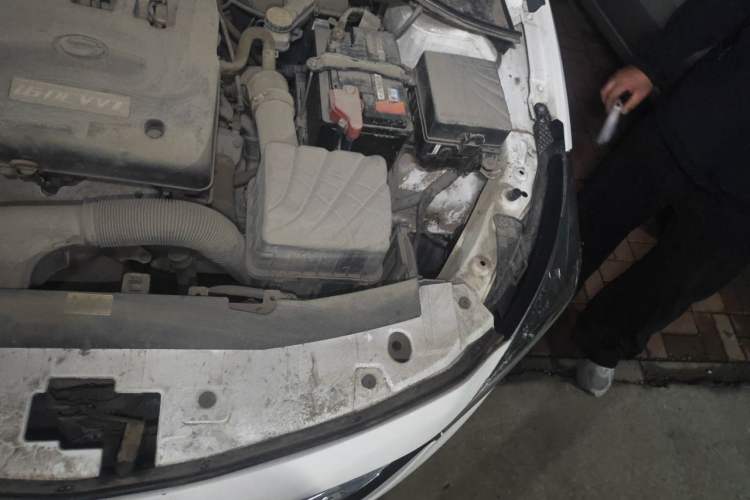 Used GAC Trumpchi GA3S Vision 2014 1.6L Manual Elite Edition Engine Bay Left