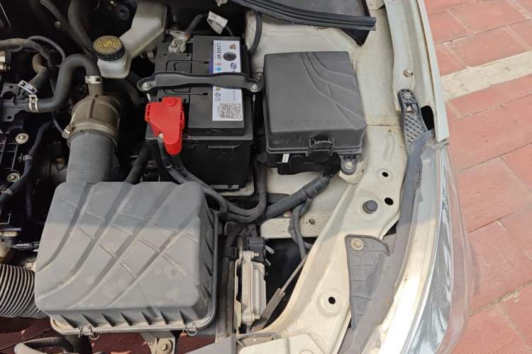 Used GAC Trumpchi GA3S Vision 2014 1.6L Manual Elite Edition Engine Bay Left