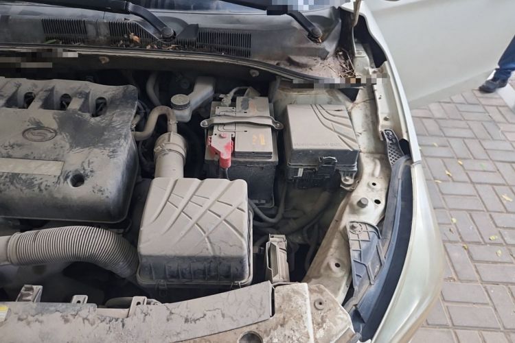 Used GAC Trumpchi GA3S Vision 2014 1.6L Manual Luxury Edition Engine Bay Left