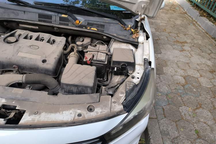 Used GAC Trumpchi GA3S Vision 2014 1.6L Manual Luxury Edition Engine Bay Left