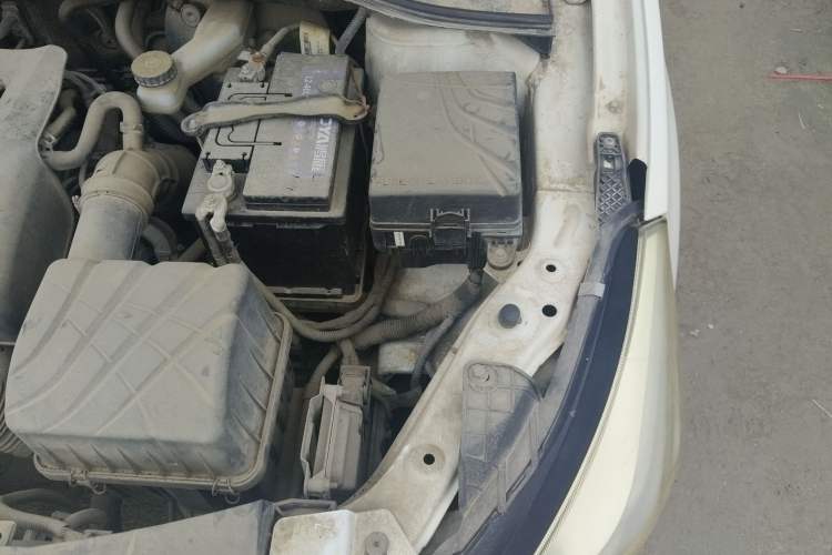 Used GAC Trumpchi GA3S Vision 2014 1.6L Automatic Elite ESP Version Engine Bay Left