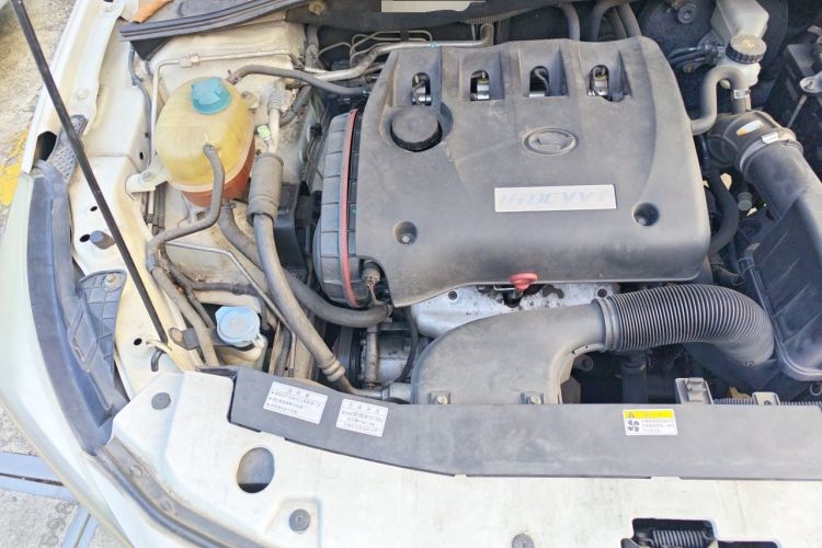 Used GAC Trumpchi GA3S Vision 2014 1.6L Automatic Luxury ESP Version Engine Bay Right