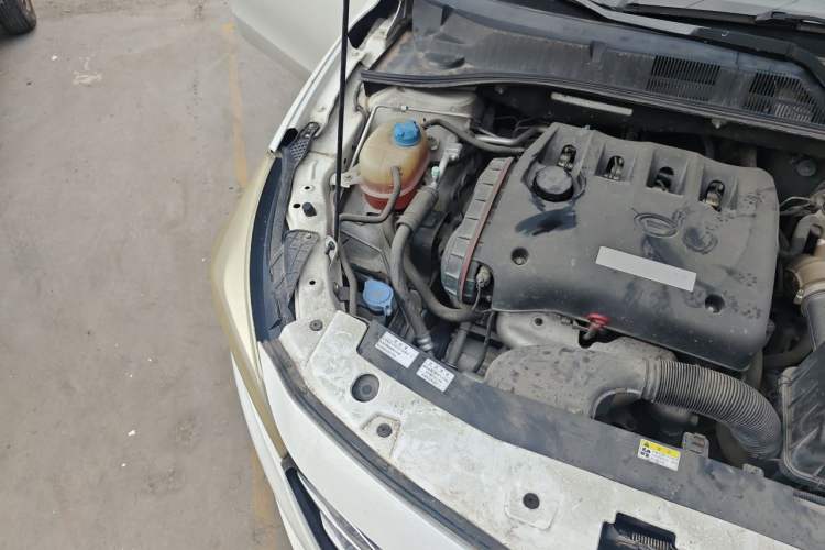 Used GAC Trumpchi GA3S Vision 2014 1.6L Manual Elite Edition Engine Bay Right