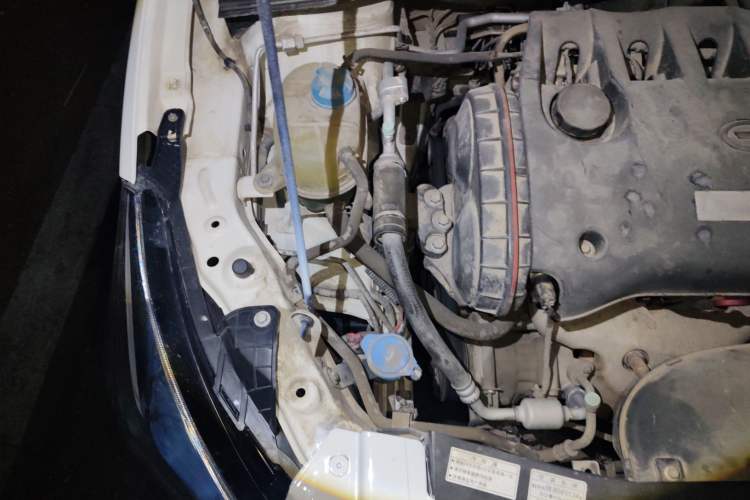 Used GAC Trumpchi GA3S Vision 2014 1.6L Manual Elite Edition Engine Bay Right