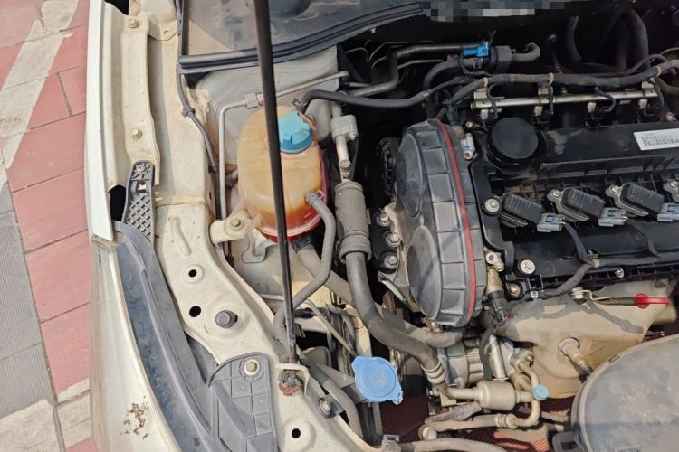 Used GAC Trumpchi GA3S Vision 2014 1.6L Manual Elite Edition Engine Bay Right