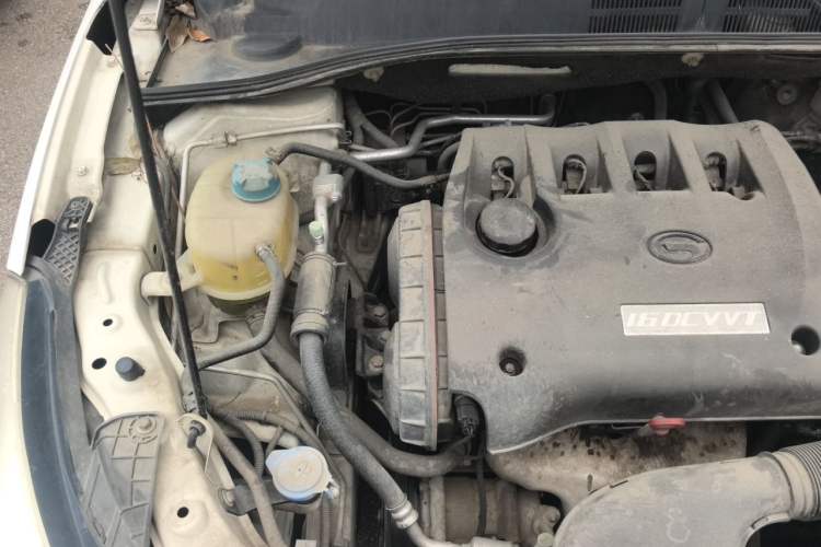 Used GAC Trumpchi GA3S Vision 2014 1.6L Automatic Luxury ESP Version Engine Bay Right
