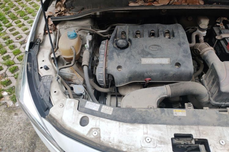 Used GAC Trumpchi GA3S Vision 2014 1.6L Automatic Elite ESP Version Engine Bay Right