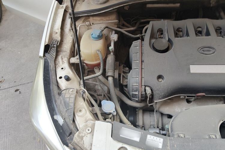Used GAC Trumpchi GA3S Vision 2014 1.6L Automatic Elite ESP Version Engine Bay Right