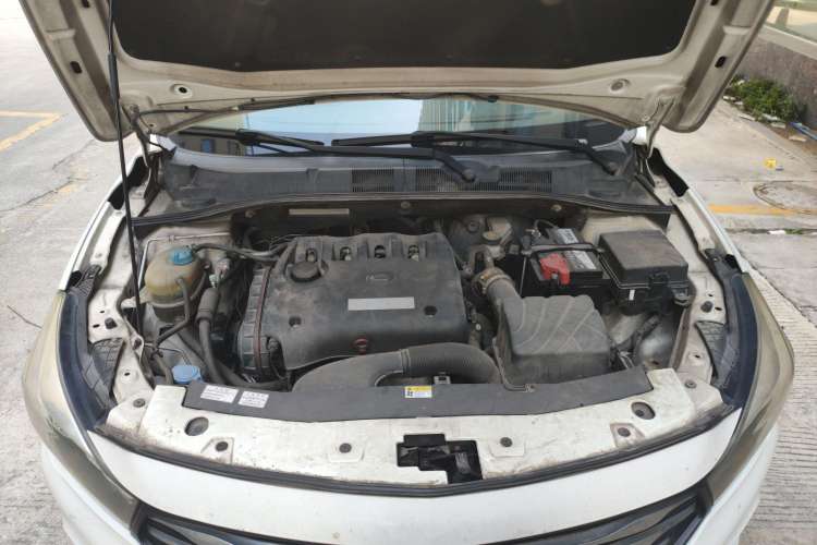 Used GAC Trumpchi GA3S Vision 2014 1.6L Automatic Luxury ESP Version Engine Bay