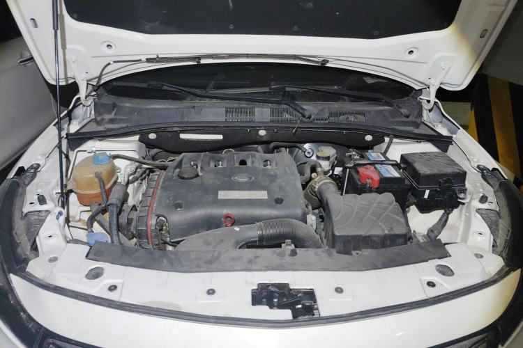 Used GAC Trumpchi GA3S Vision 2014 1.6L Automatic Luxury ESP Version Engine Bay