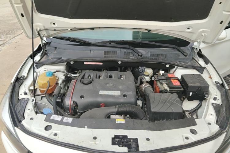 Used GAC Trumpchi GA3S Vision 2014 1.6L Automatic Elite ESP Version Engine Bay