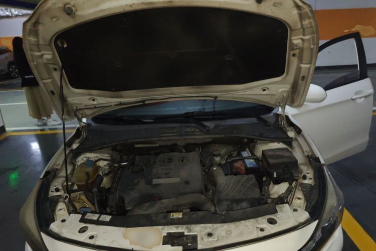 Used GAC Trumpchi GA3S Vision 2014 1.6L Automatic Elite ESP Version Engine Bay