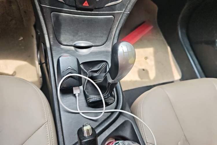 Used GAC Trumpchi GA3S Vision 2014 1.6L Manual Elite Edition Gear Lever