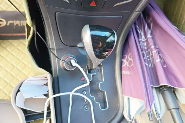 Used GAC Trumpchi GA3S Vision 2014 1.6L Automatic Luxury ESP Version Gear Lever