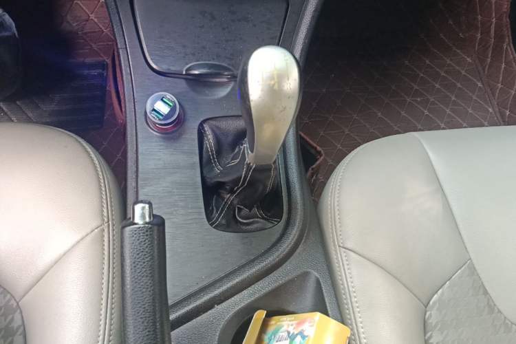 Used GAC Trumpchi GA3S Vision 2014 1.6L Manual Elite Edition Gear Lever