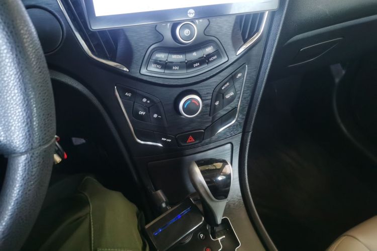 Used GAC Trumpchi GA3S Vision 2014 1.6L Automatic Luxury ESP Version Gear Lever