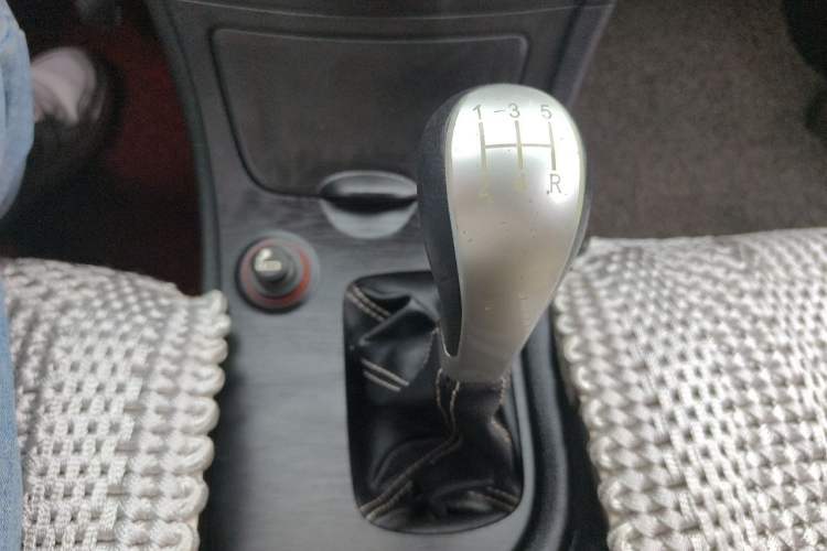Used GAC Trumpchi GA3S Vision 2014 1.6L Manual Elite Edition Gear Lever