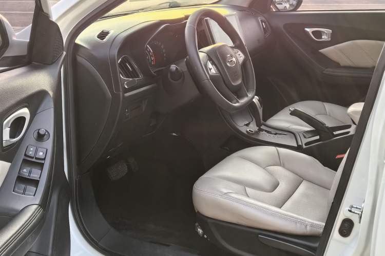Used GAC Trumpchi GA3S Vision 2014 1.6L Automatic Luxury ESP Version Interior 1