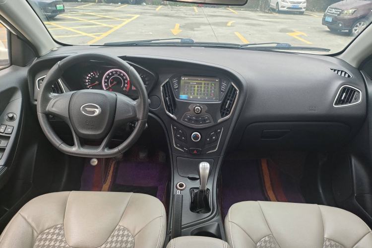 Used GAC Trumpchi GA3S Vision 2014 1.6L Manual Elite ESP Version Interior 10