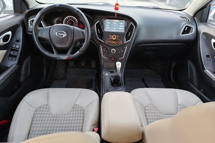 Used GAC Trumpchi GA3S Vision 2014 1.6L Manual Elite Edition Interior 2
