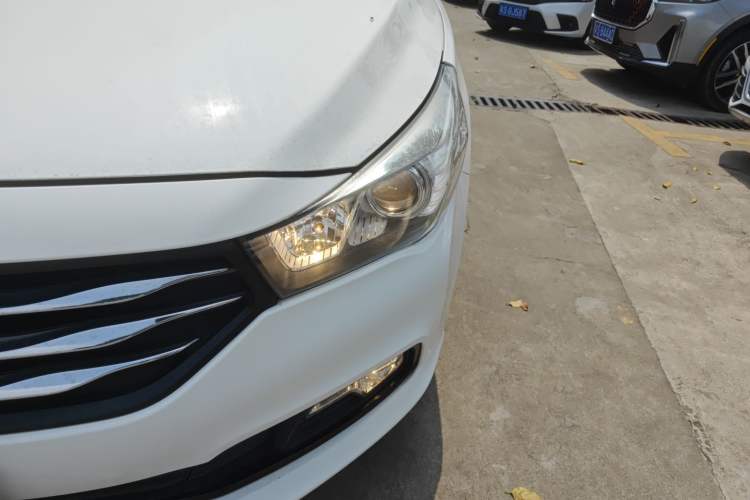 Used GAC Trumpchi GA3S Vision 2014 1.6L Automatic Luxury ESP Version Left Front Headlight