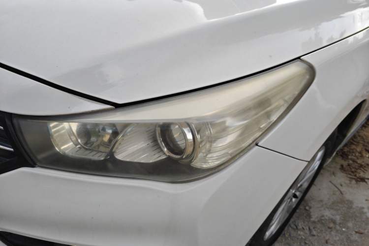 Used GAC Trumpchi GA3S Vision 2014 1.6L Manual Elite ESP Version Left Front Headlight