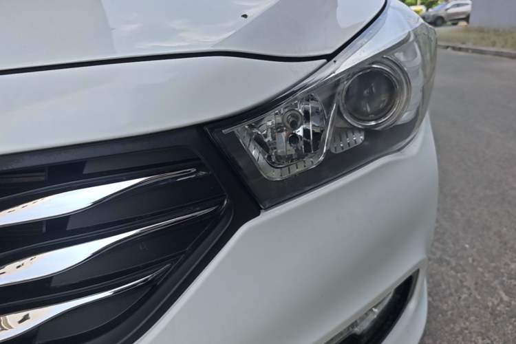 Used GAC Trumpchi GA3S Vision 2014 1.6L Manual Elite Edition Left Front Headlight