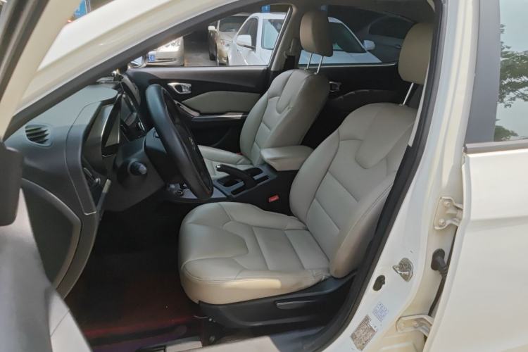 Used GAC Trumpchi GA3S Vision 2014 1.6L Automatic Luxury ESP Version Left Front Seat