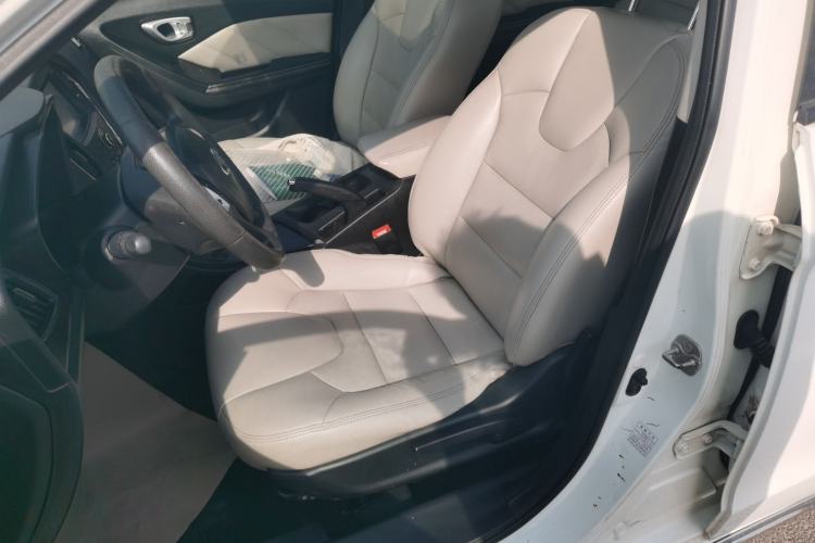 Used GAC Trumpchi GA3S Vision 2014 1.6L Automatic Luxury ESP Version
