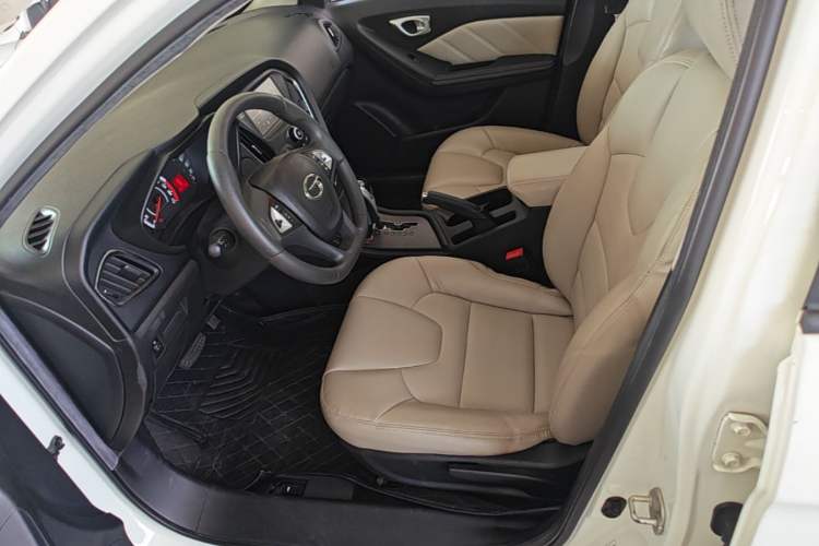 Used GAC Trumpchi GA3S Vision 2014 1.6L Automatic Luxury ESP Version Left Front Seat