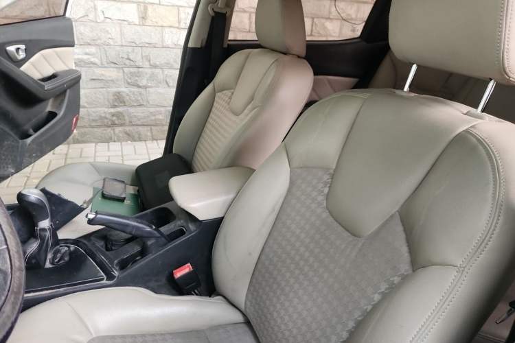 Used GAC Trumpchi GA3S Vision 2014 1.6L Manual Luxury Edition Left Front Seat