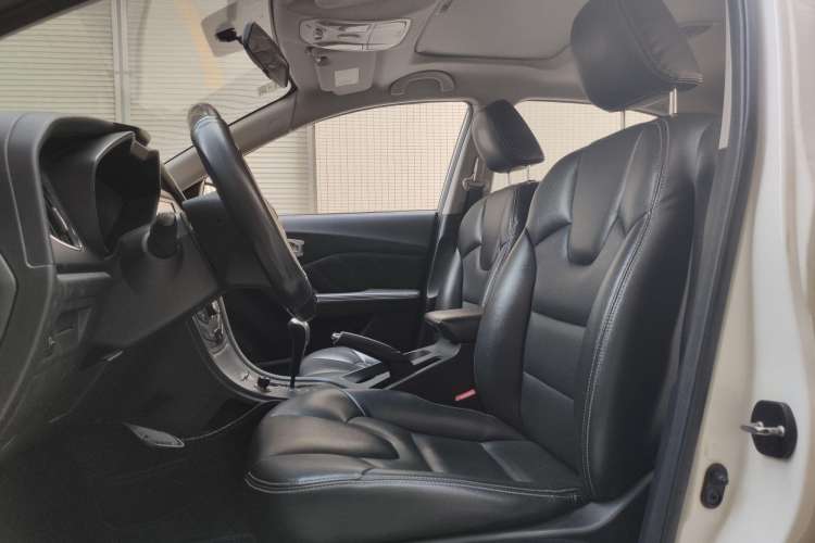 Used GAC Trumpchi GA3S Vision 2014 1.6L Automatic Luxury ESP Version Left Front Seat