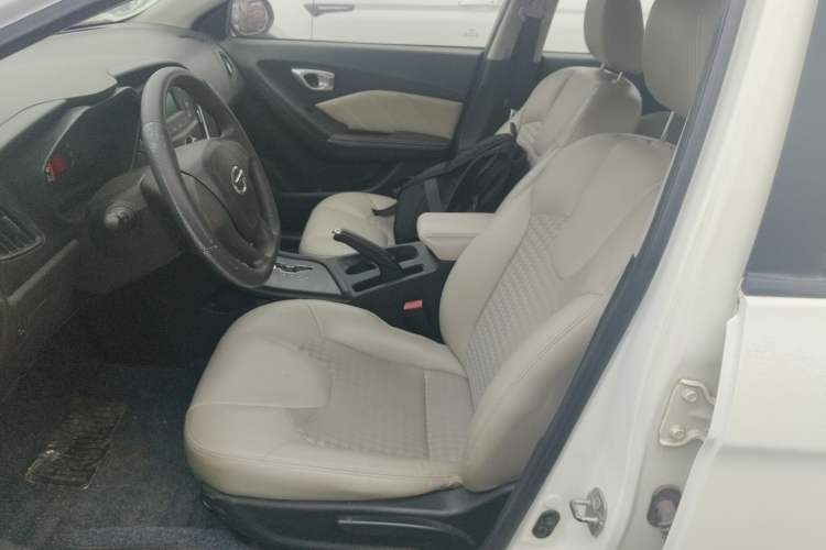 Used GAC Trumpchi GA3S Vision 2014 1.6L Automatic Elite ESP Version Left Front Seat