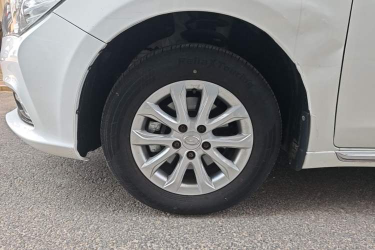 Used GAC Trumpchi GA3S Vision 2014 1.6L Manual Elite Edition Left Front Wheel Hub