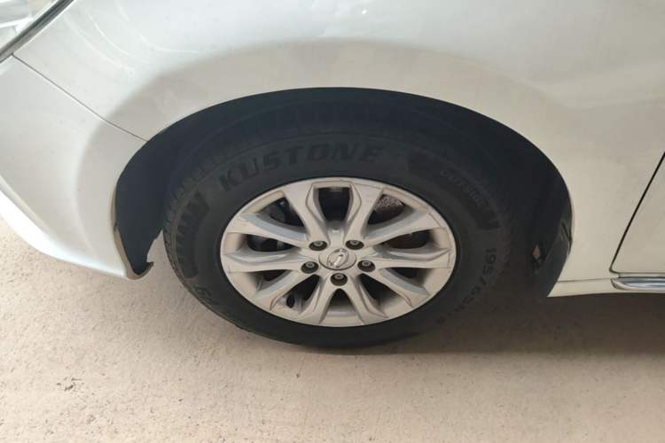 Used GAC Trumpchi GA3S Vision 2014 1.6L Automatic Elite ESP Version Left Front Wheel Hub