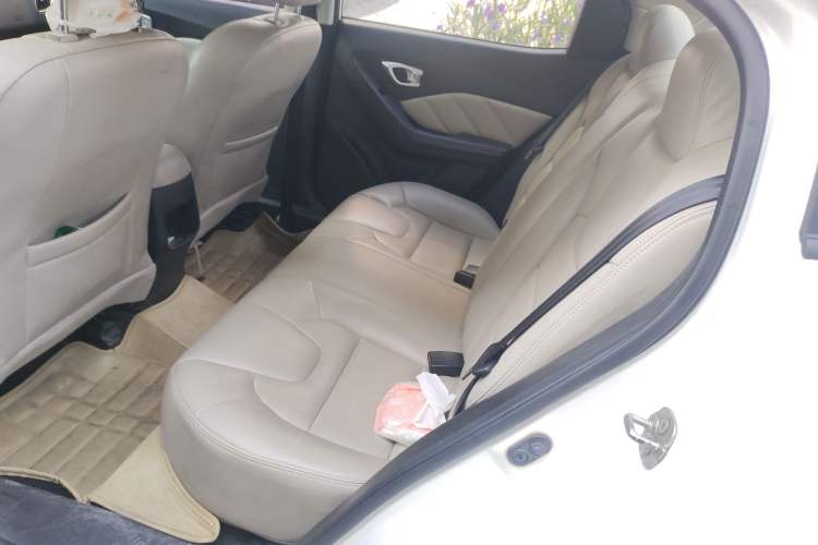 Used GAC Trumpchi GA3S Vision 2014 1.6L Automatic Luxury ESP Version Left Rear Seat