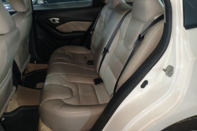 Used GAC Trumpchi GA3S Vision 2014 1.6L Automatic Luxury ESP Version Left Rear Seat
