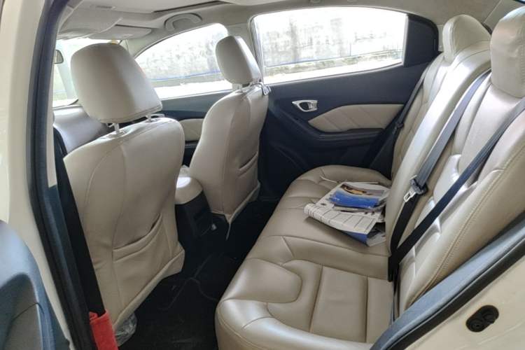 Used GAC Trumpchi GA3S Vision 2014 1.6L Automatic Luxury ESP Version Left Rear Seat