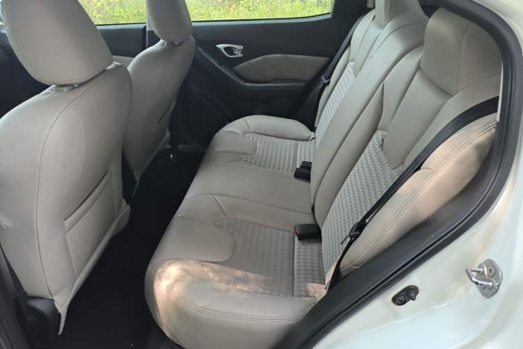 Used GAC Trumpchi GA3S Vision 2014 1.6L Manual Elite Edition Left Rear Seat