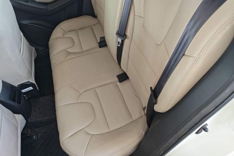 Used GAC Trumpchi GA3S Vision 2014 1.6L Automatic Luxury ESP Version Left Rear Seat