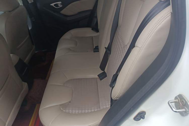 Used GAC Trumpchi GA3S Vision 2014 1.6L Automatic Elite ESP Version Left Rear Seat