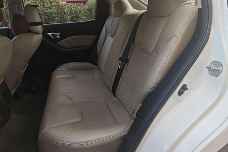 Used GAC Trumpchi GA3S Vision 2014 1.6L Manual Elite ESP Version Left Rear Seat